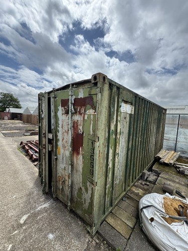 20ft 8ft shipping - x, container