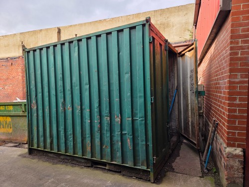 Shipping container size - container, x